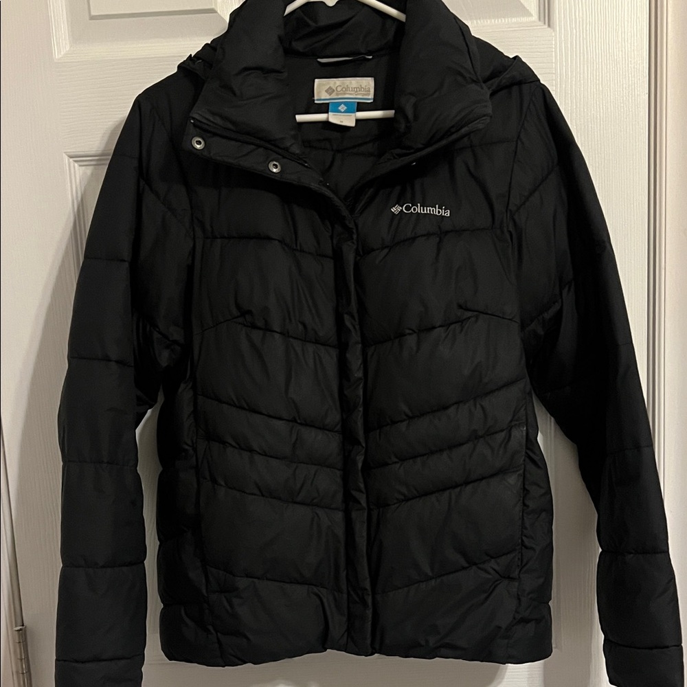 Columbia Women's Black Puffer Jacket